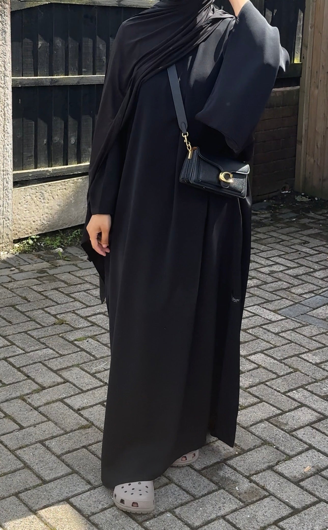 HAWAA | Black