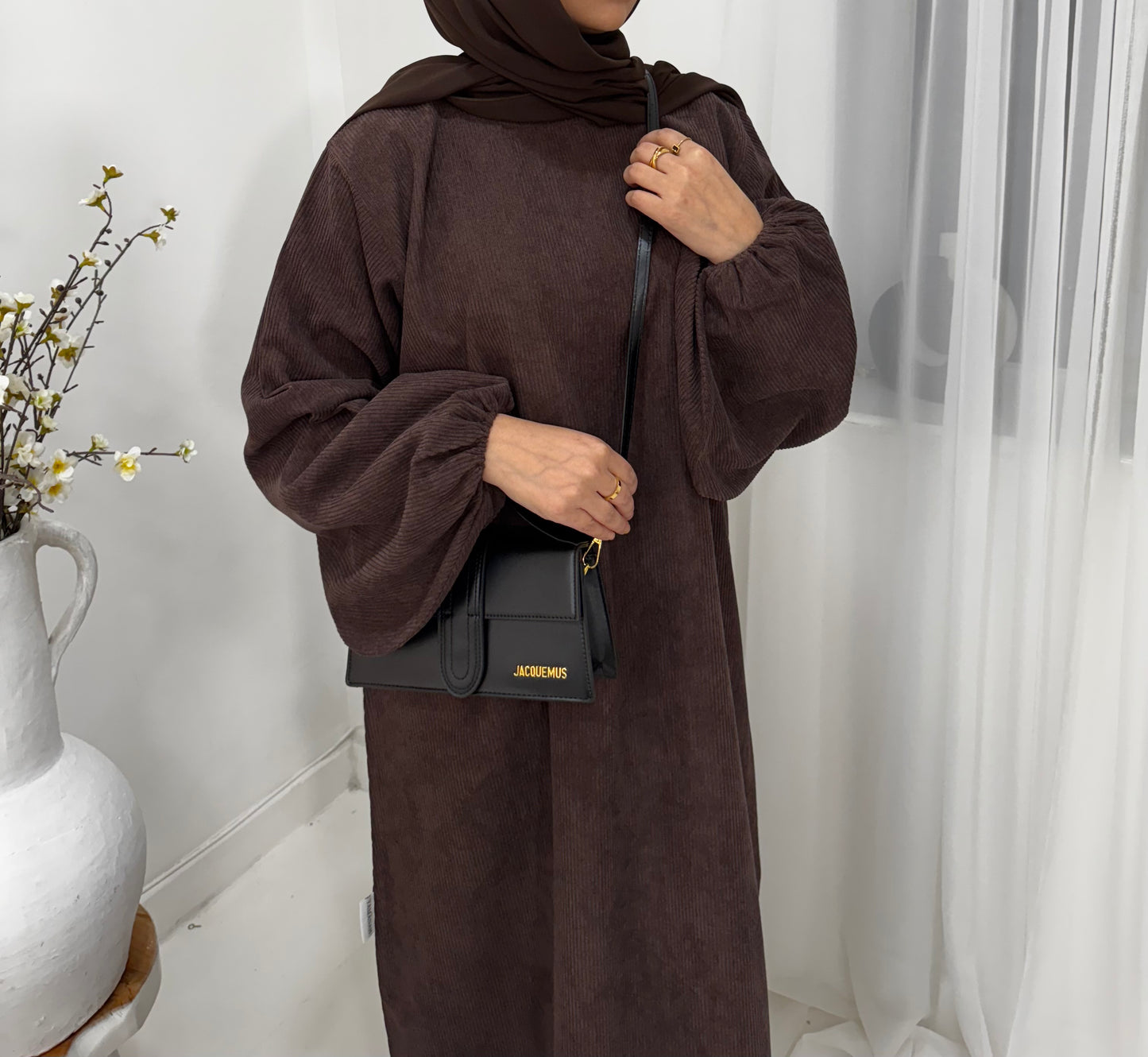 Balloon Sleeve Corduroy Abaya (Brown)